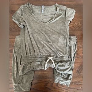 Vuori jumper like new